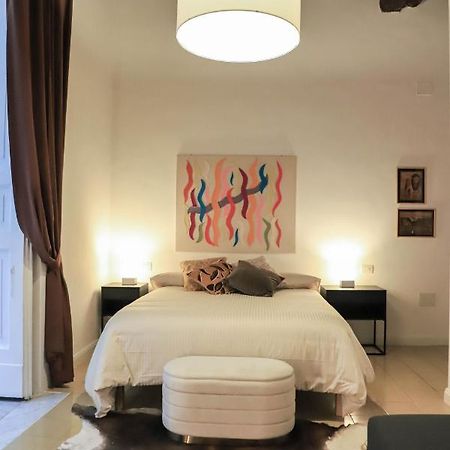 Апартаменты Le Scalette A Santa Chiara Неаполь Экстерьер фото