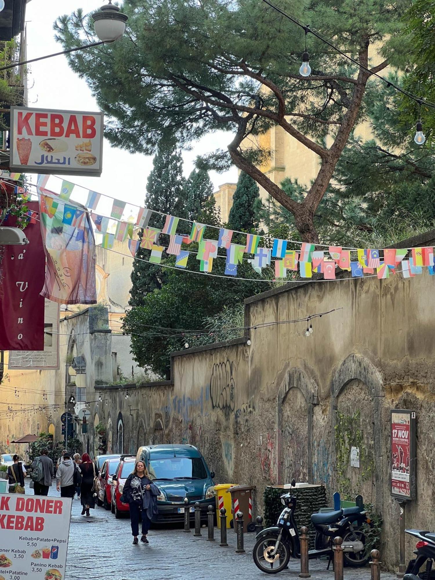 Апартаменты Le Scalette A Santa Chiara Неаполь Экстерьер фото