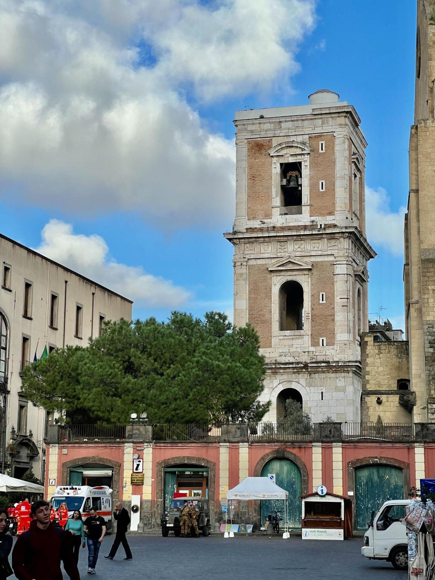 Апартаменты Le Scalette A Santa Chiara Неаполь Экстерьер фото