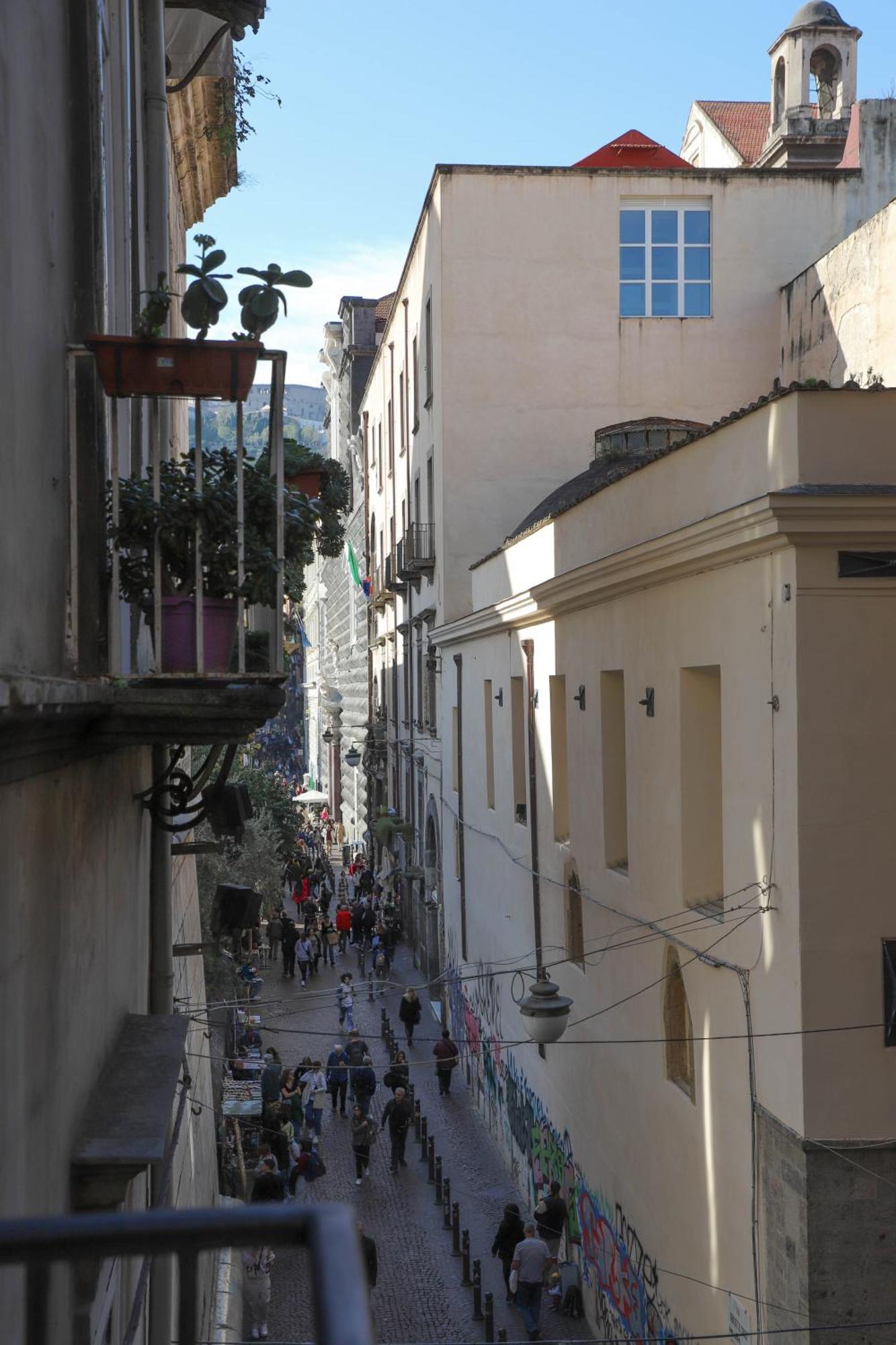 Апартаменты Le Scalette A Santa Chiara Неаполь Экстерьер фото